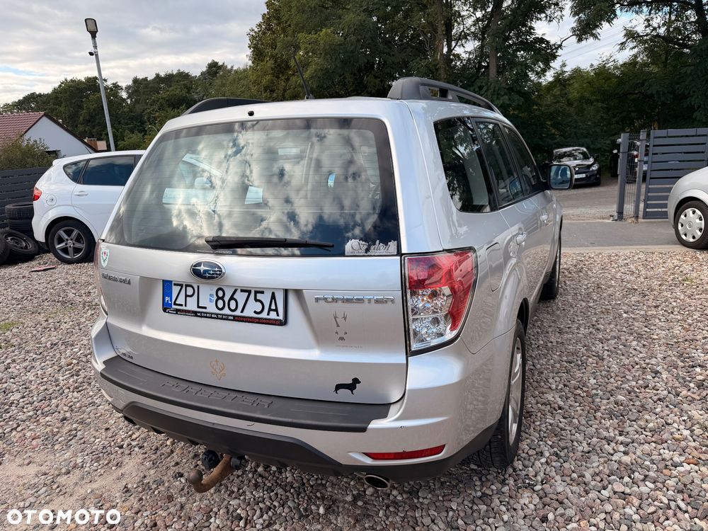 Subaru Forester 2.0 XA TRE - 9