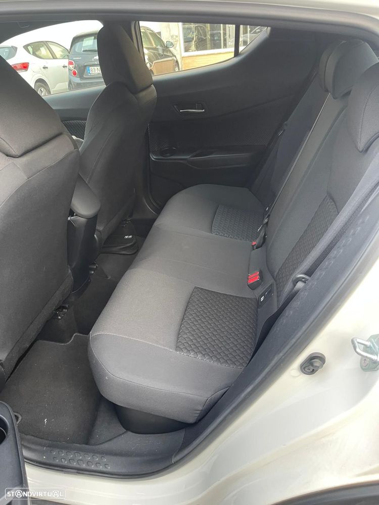 Toyota C-HR 1.8 Hybrid Comfort - 4