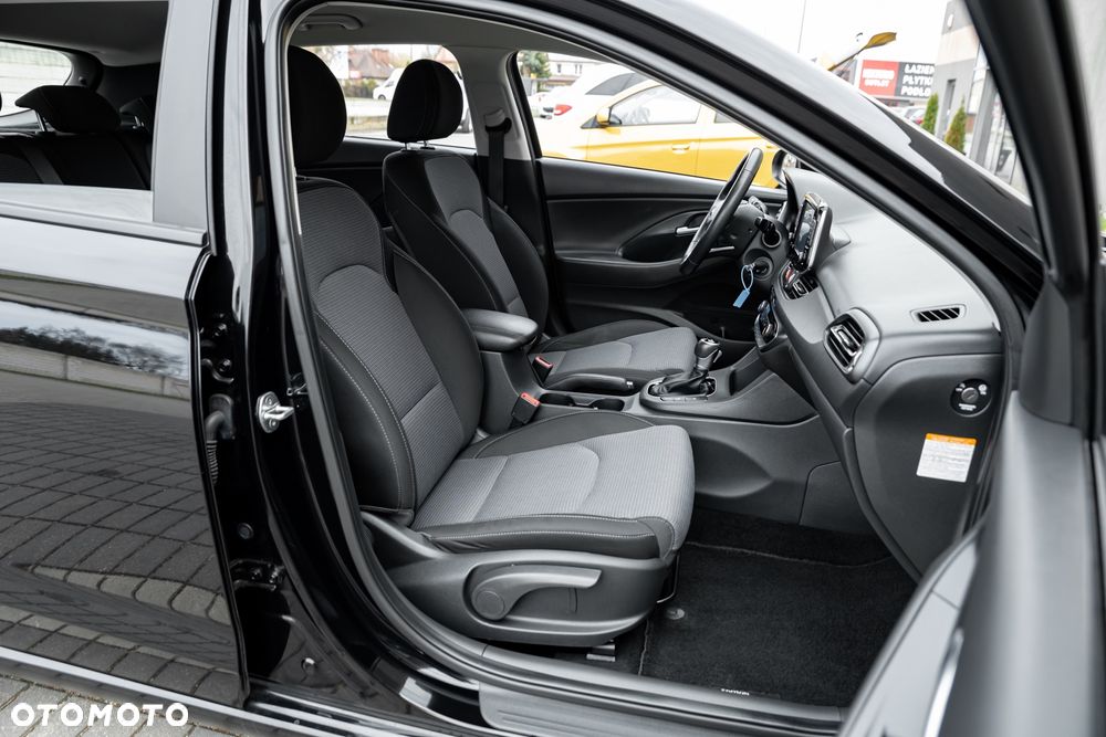 Hyundai i30 1.5 T-GDI 48V Premium DCT - 26