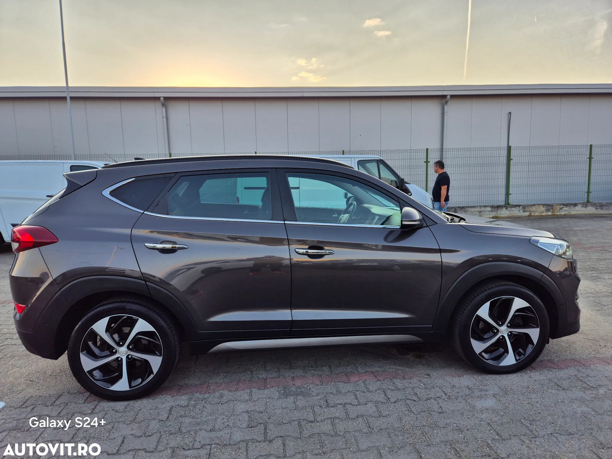 Hyundai Tucson 2.0 CRDI 4WD 6AT Luxury Pack+ - 13