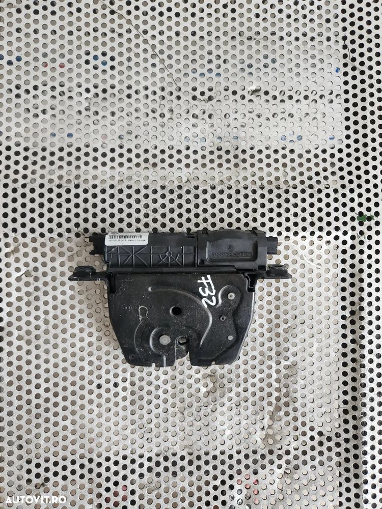 Broasca Blocare Incuietoare Portbagaj Haion Hayon Bmw Seria 4 F32 Cod  - Dezmembrari Arad - 2