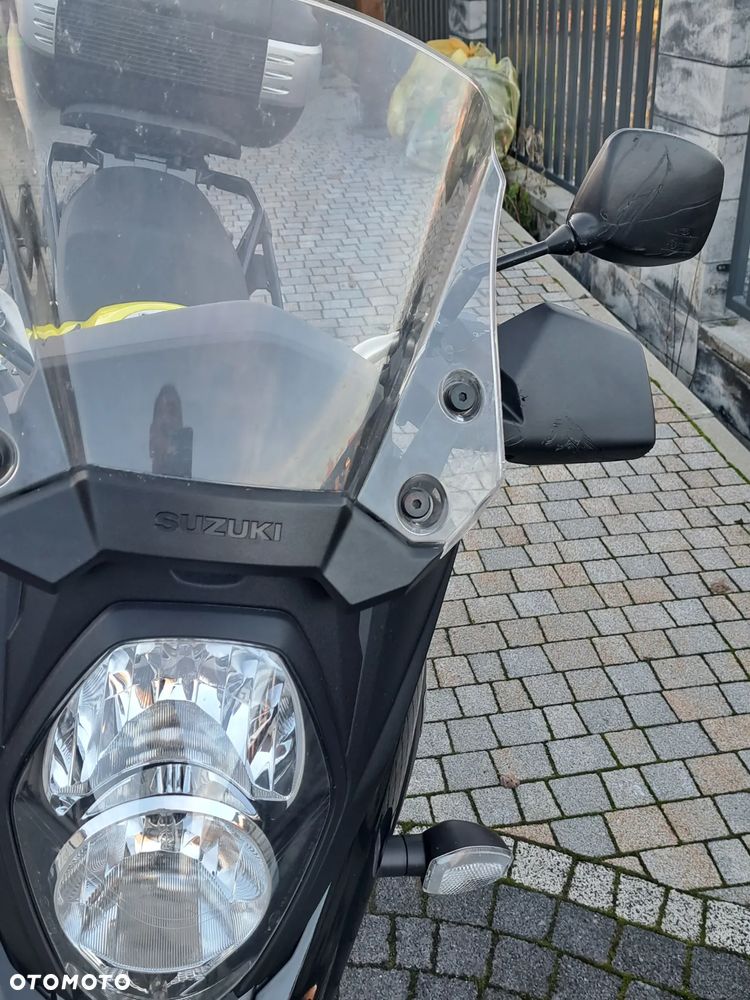 Suzuki V-STROM - 13