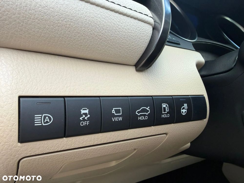 Toyota Camry 2.5 Hybrid Prestige CVT - 12