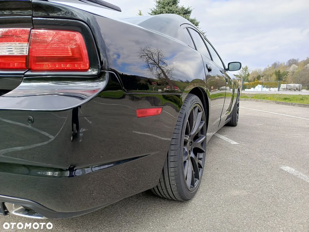Dodge Charger - 3