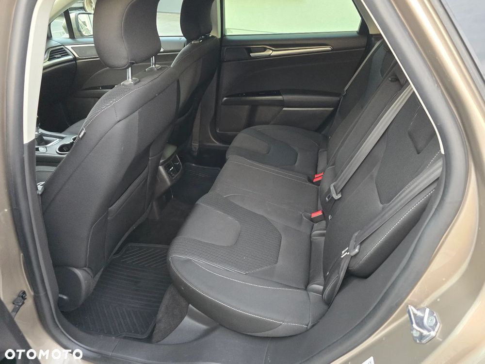 Ford Mondeo - 12