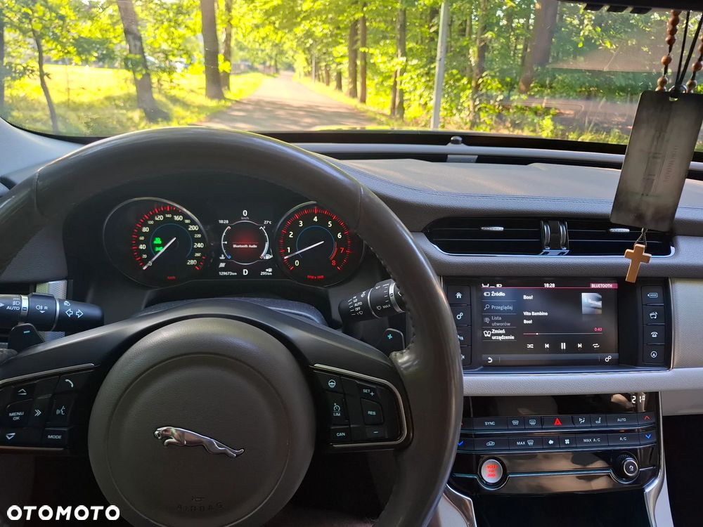 Jaguar XF 3.0 V6 Prestige - 20