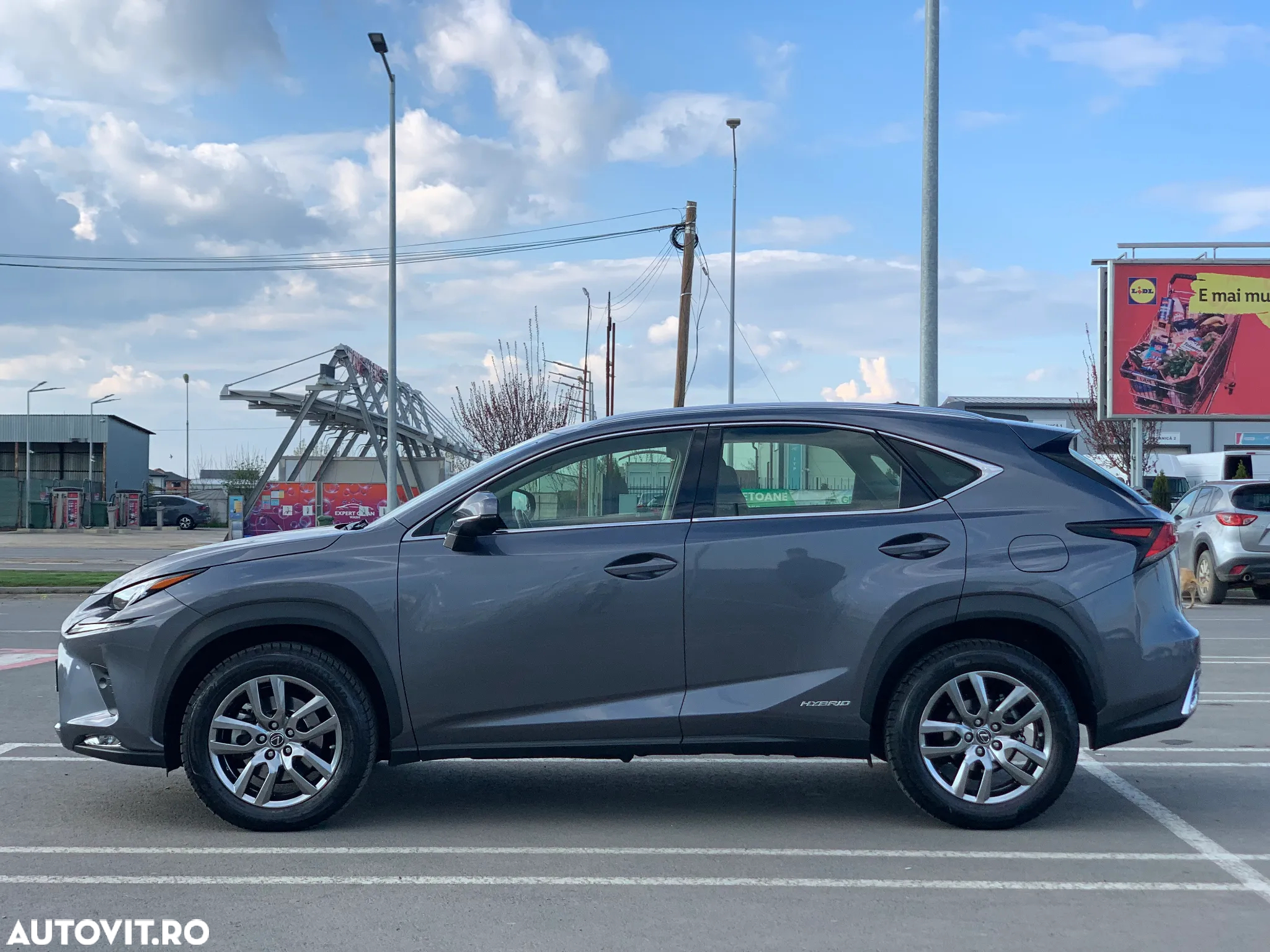Lexus Seria NX - 4