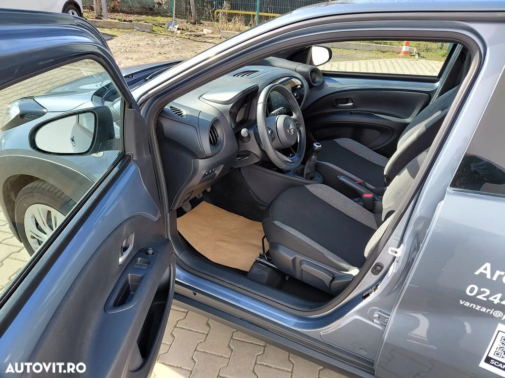 Toyota Aygo 1.0 VVY-I 5 usi X-play - 7