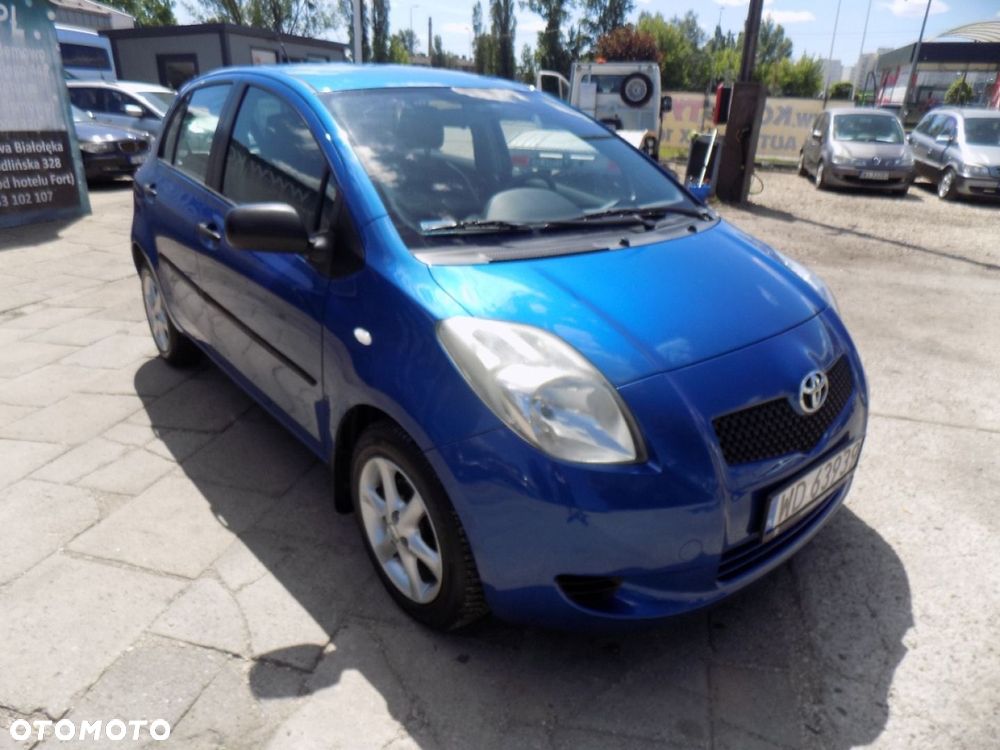 Toyota Yaris - 2