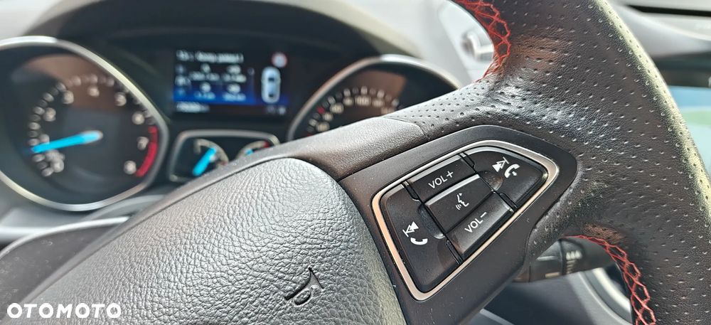 Ford Kuga 1.5 EcoBoost FWD ST-Line X - 26