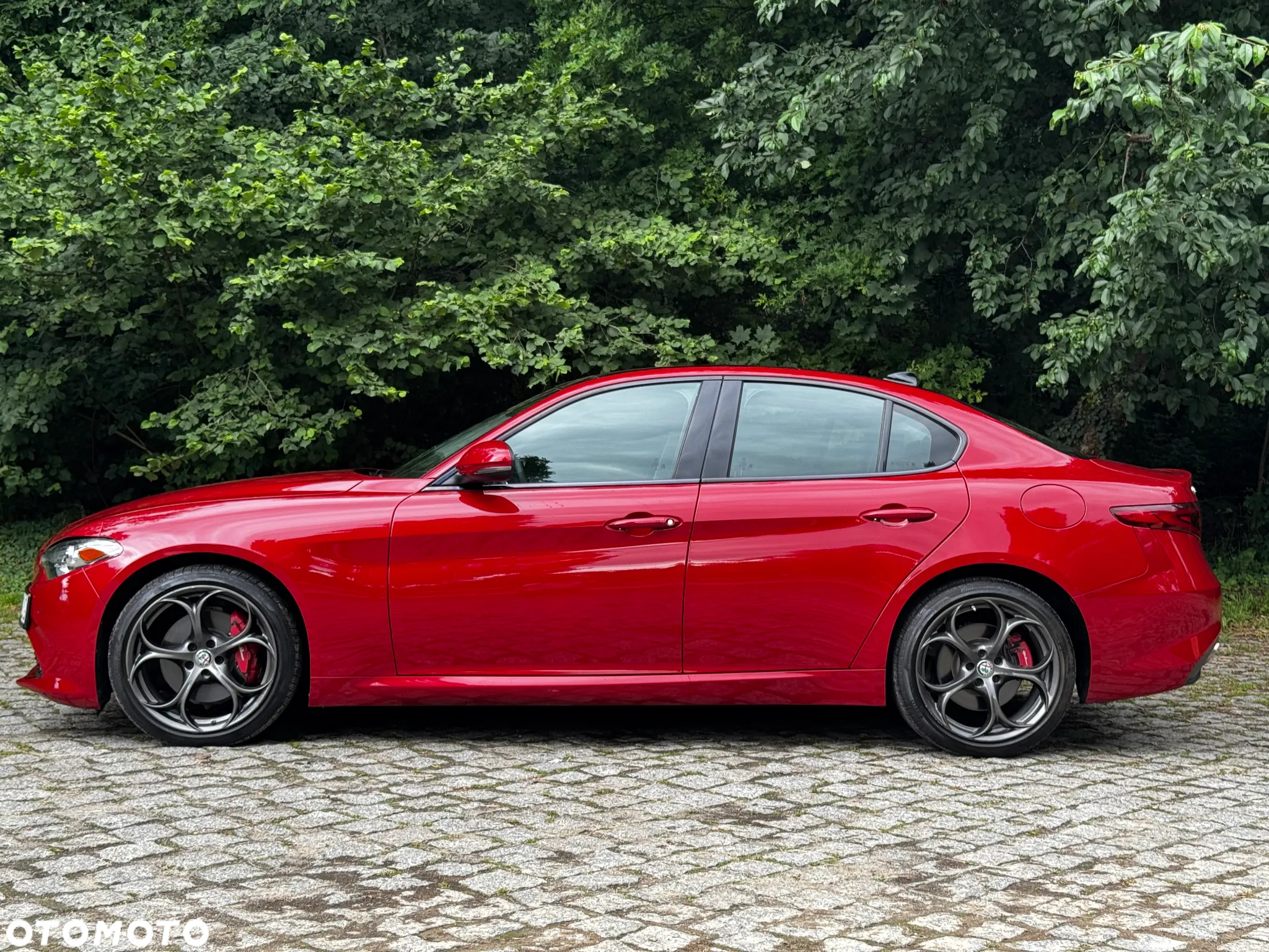 Alfa Romeo Giulia 2.0 Turbo 16V AT8-Q4 Veloce - 10