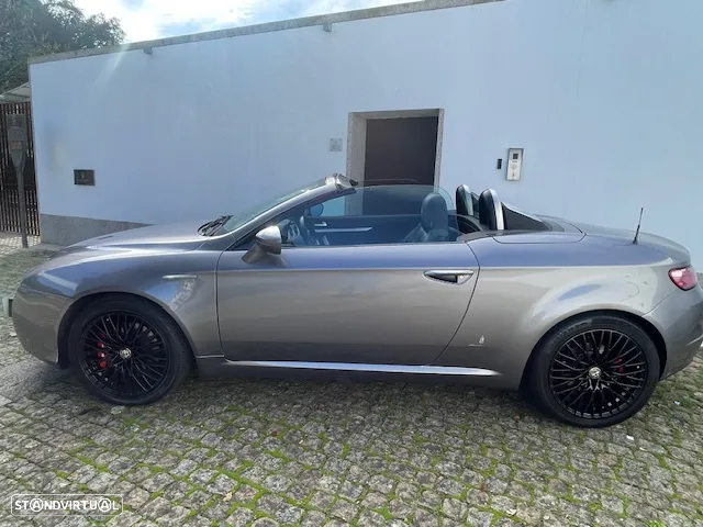 Alfa Romeo Spider - 8