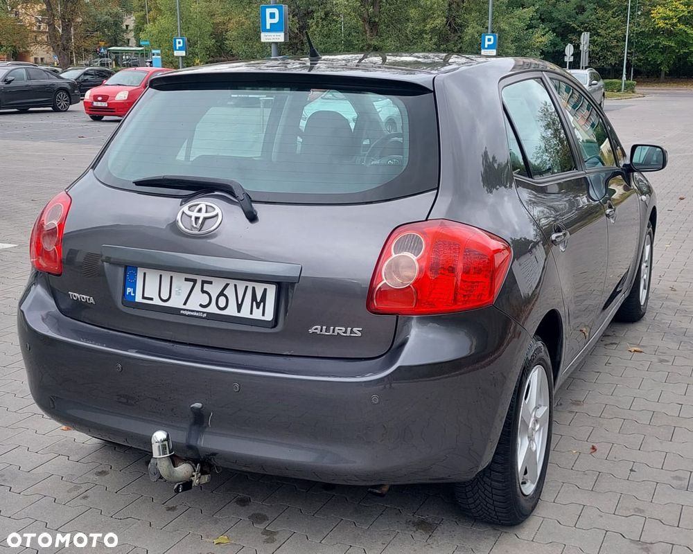 Toyota Auris 1.4 D-4D - 12