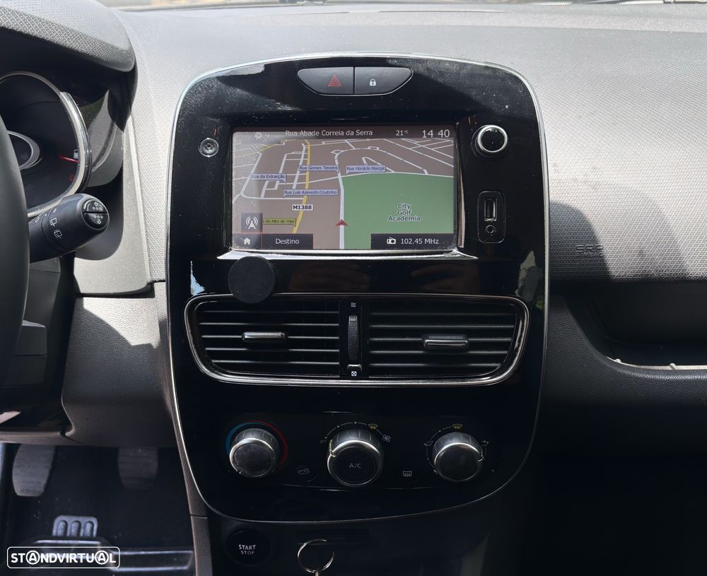 Renault Clio 0.9 TCe Limited - 16
