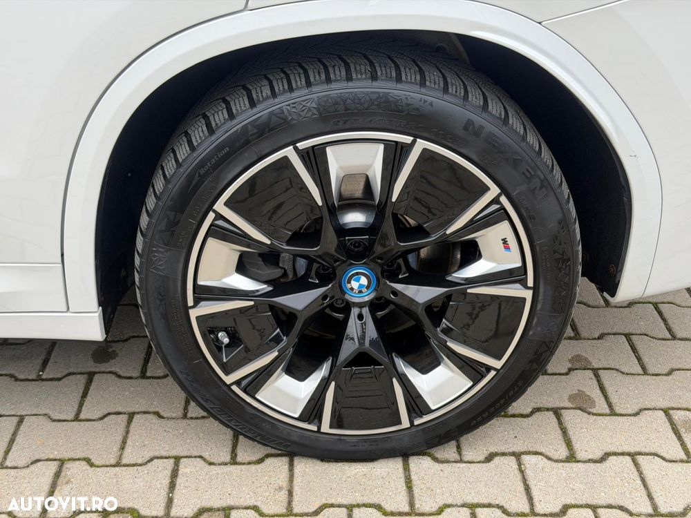 BMW iX3 Standard - 10