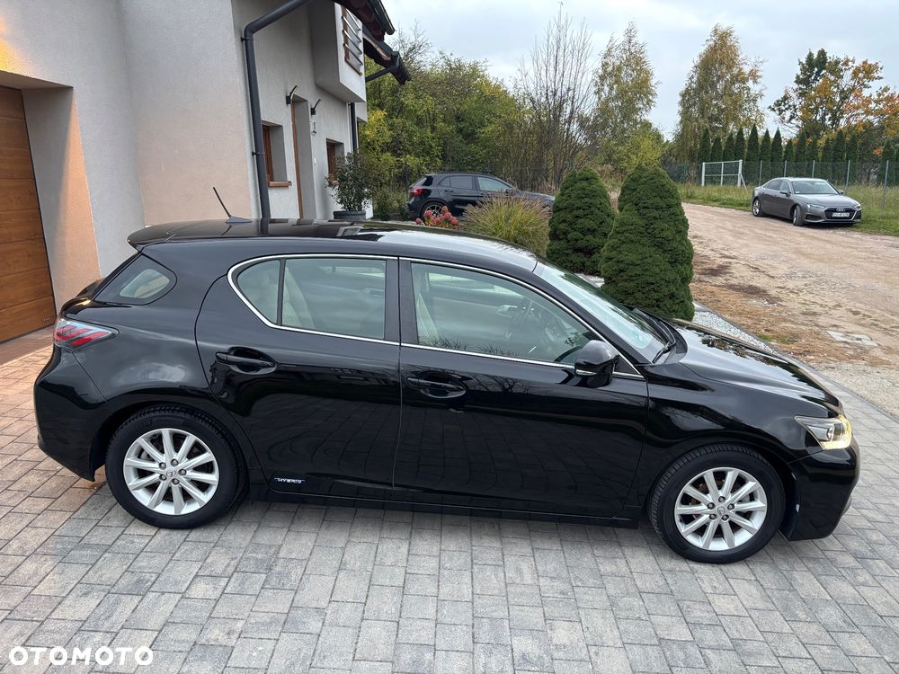 Lexus CT - 15
