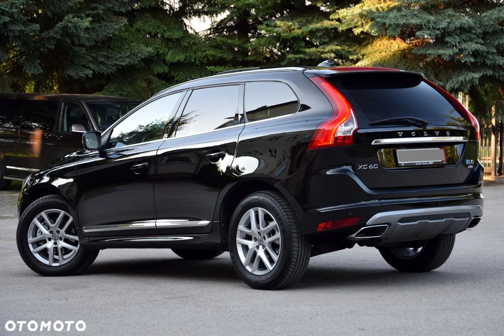 Volvo XC 60 D5 AWD Summum - 8