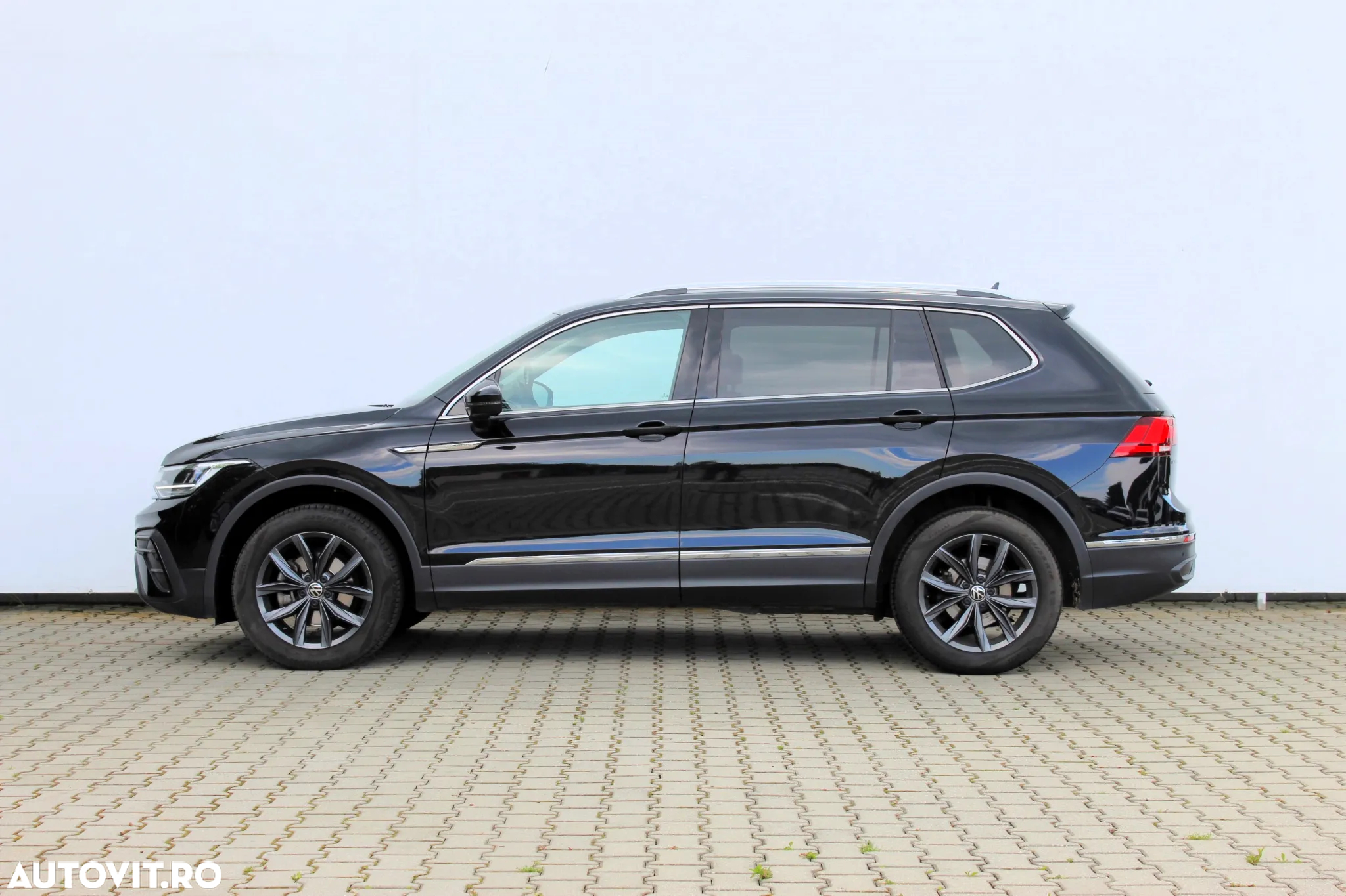 Volkswagen Tiguan Allspace 2.0 TDI 4Mot DSG Life - 2