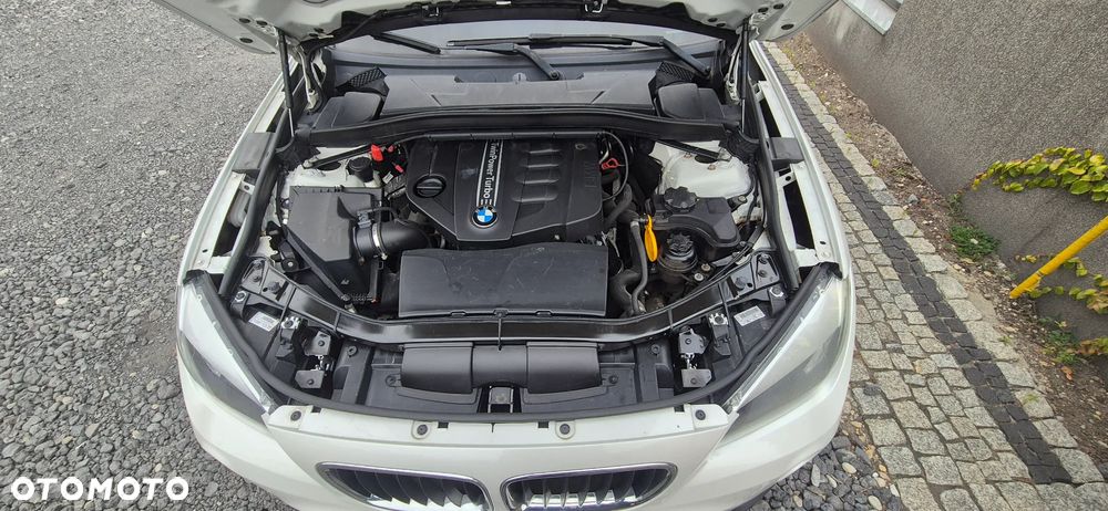 BMW X1 xDrive18d xLine - 6