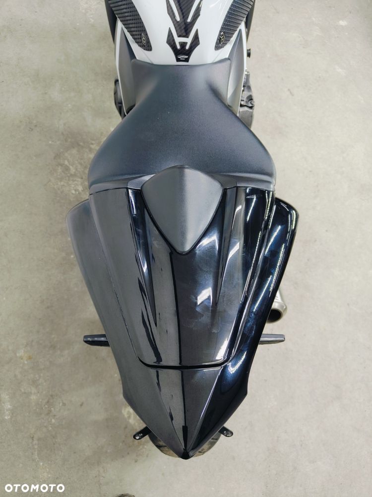 Honda Hornet - 12