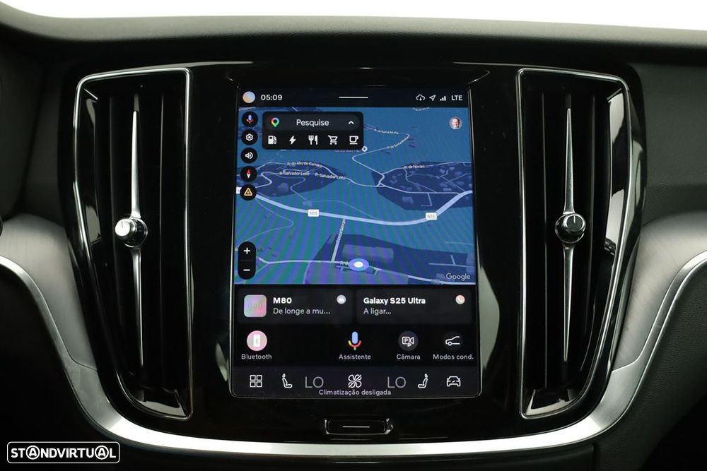 Volvo V60 2.0 T6 AWD TE Essential - 11