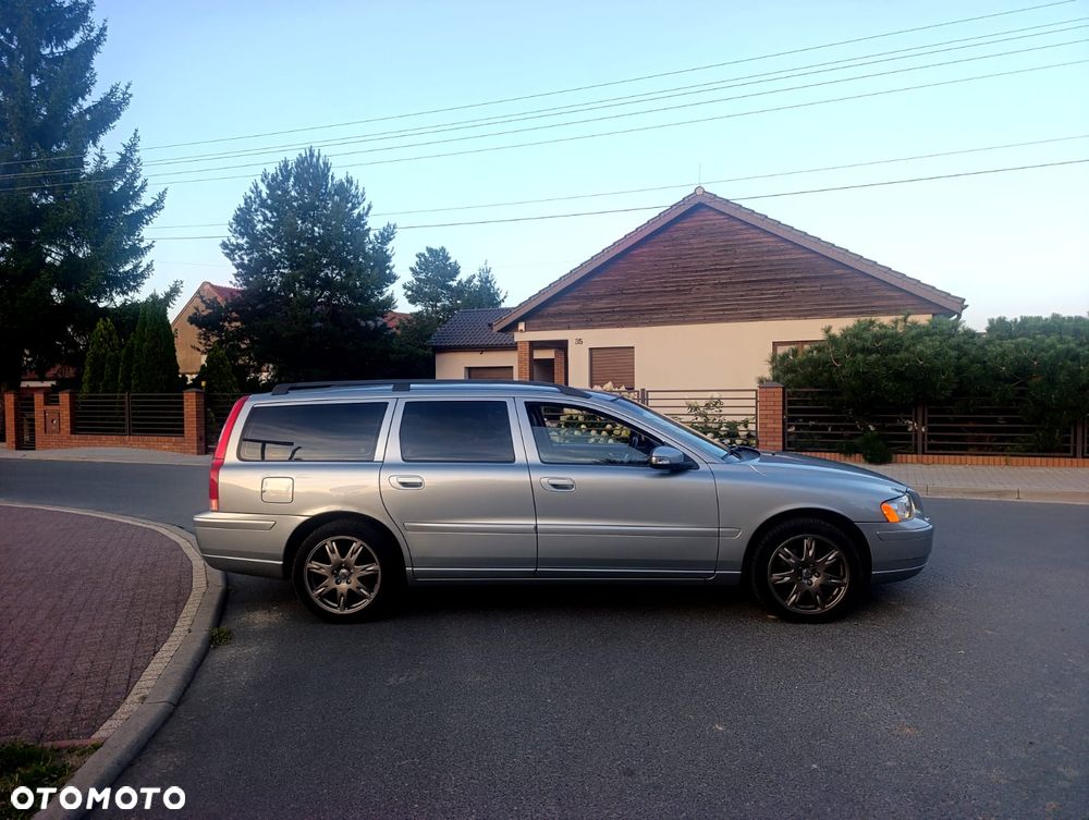 Volvo V70 2.4 D DPF Edition Comfort - 3