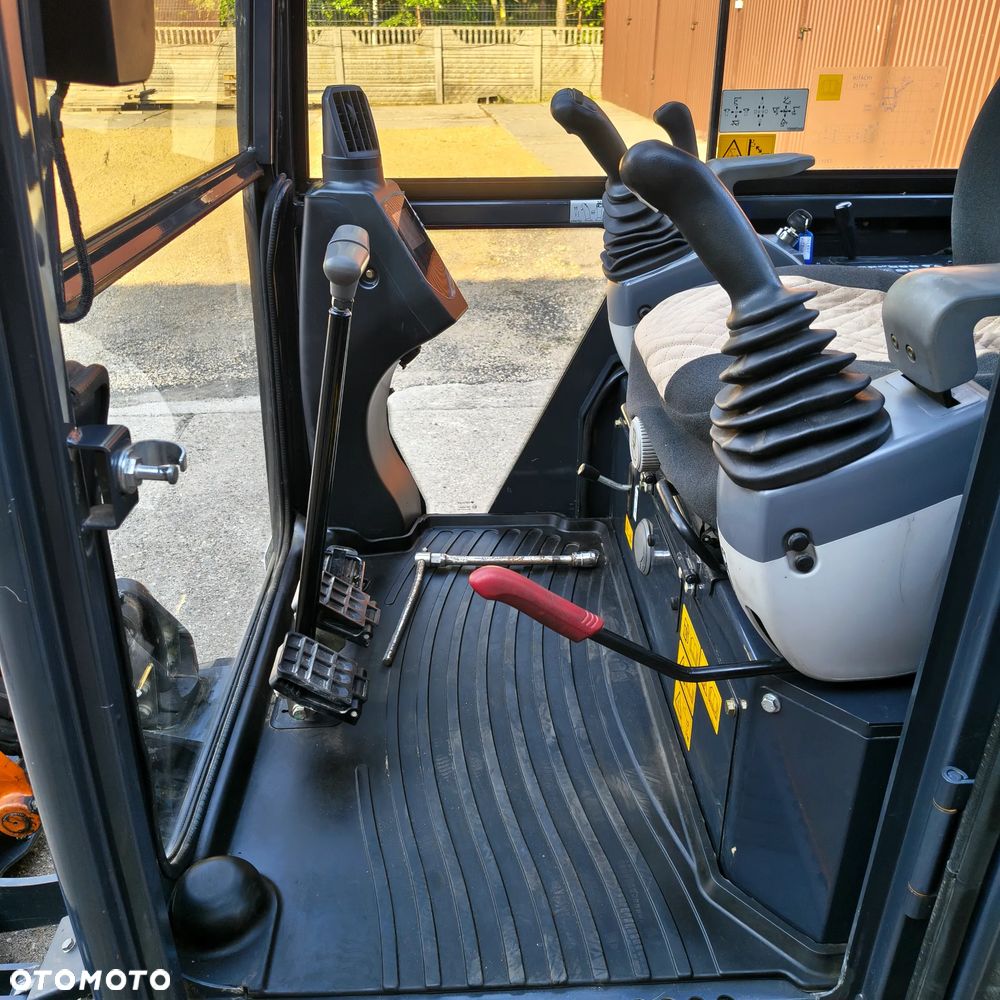 Bobcat E19 - Yanmar SV18 - Schaeff SV18 - Salon PL - 34
