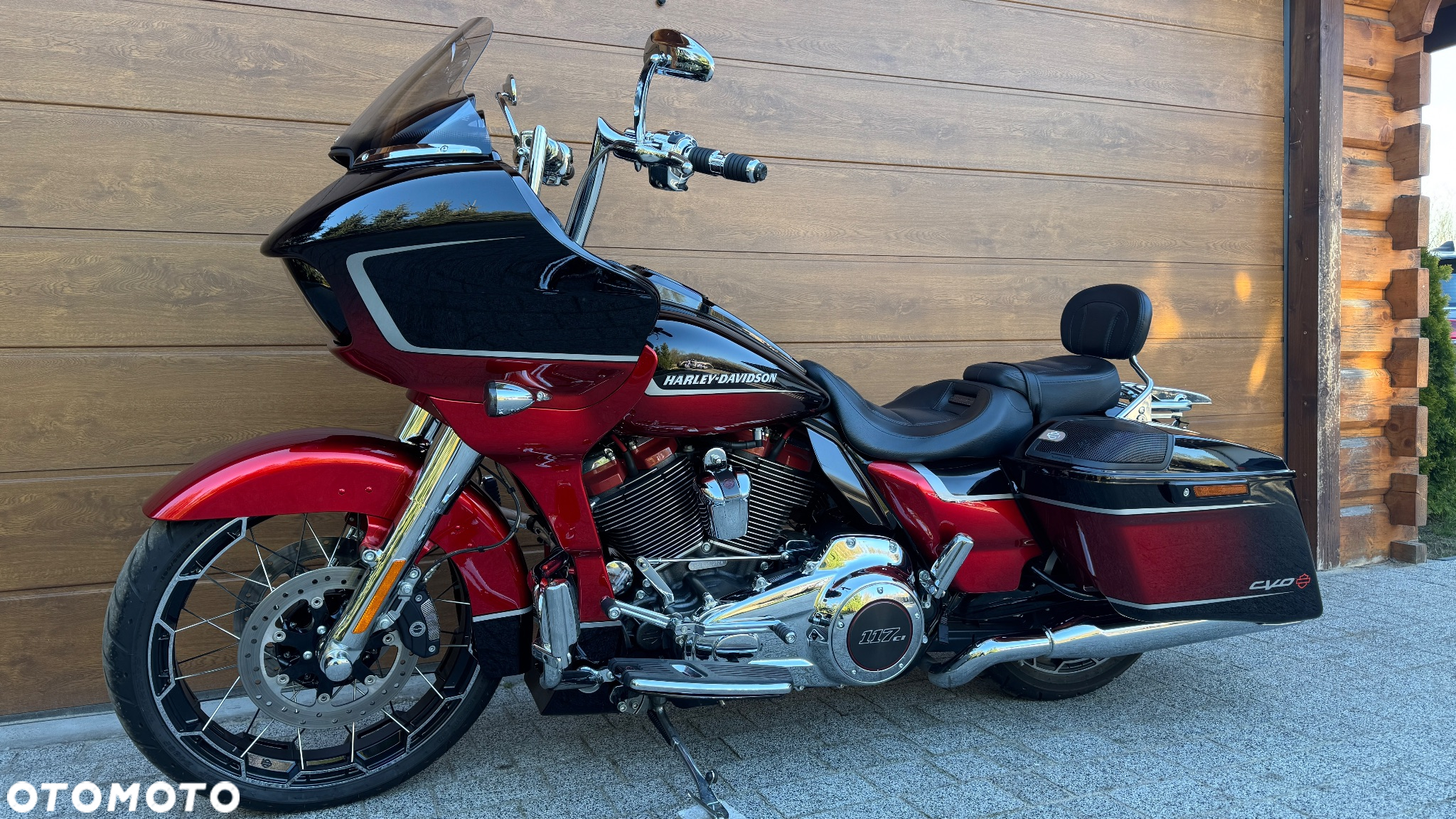 Harley-Davidson Touring Road Glide - 32