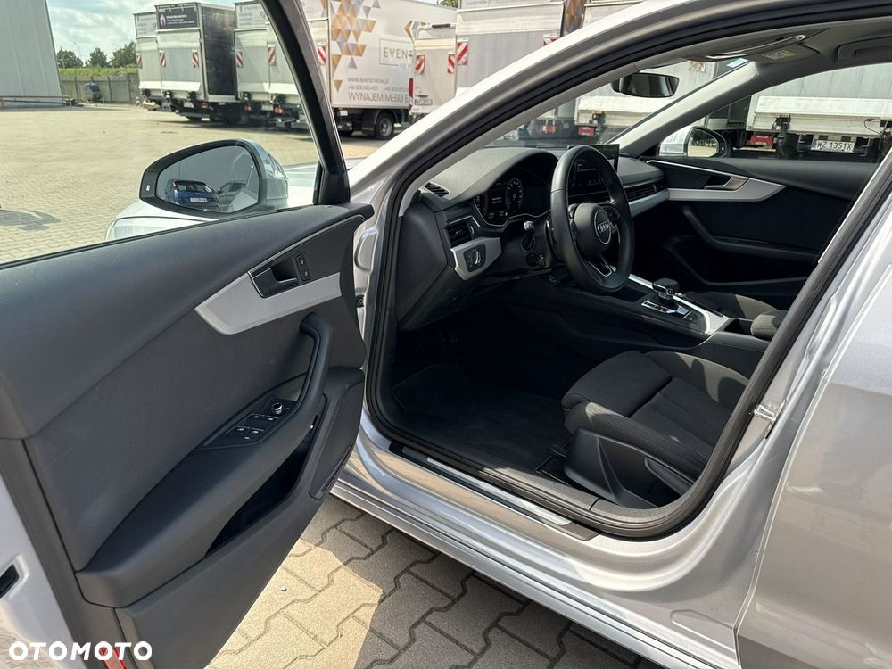 Audi A4 Limousine 35 TFSI mHEV S tronic - 10