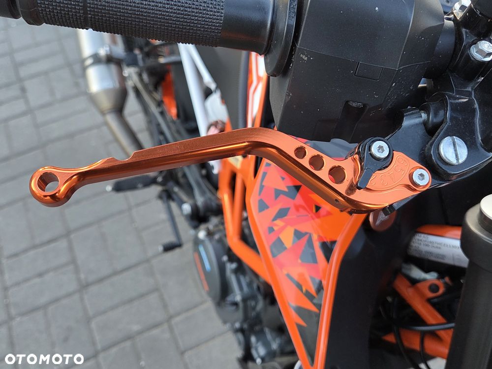 KTM Duke - 17