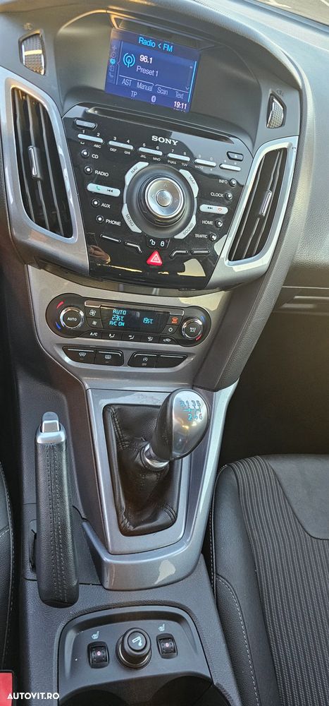 Ford Focus 1.6 TDCi DPF Titanium - 4