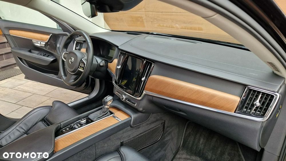 Volvo V90 - 21