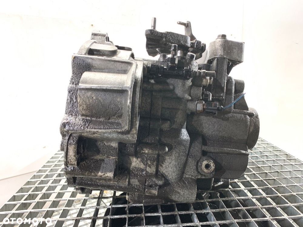 SKRZYNIA BIEGÓW  VW GOLF V (1K1) 2003 - 2010 2.0 TDI 103 kW [140 KM] olej napędowy 2004 - 2008 HDV - 2