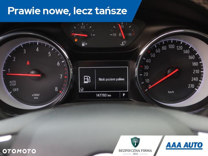 Opel Insignia - 12