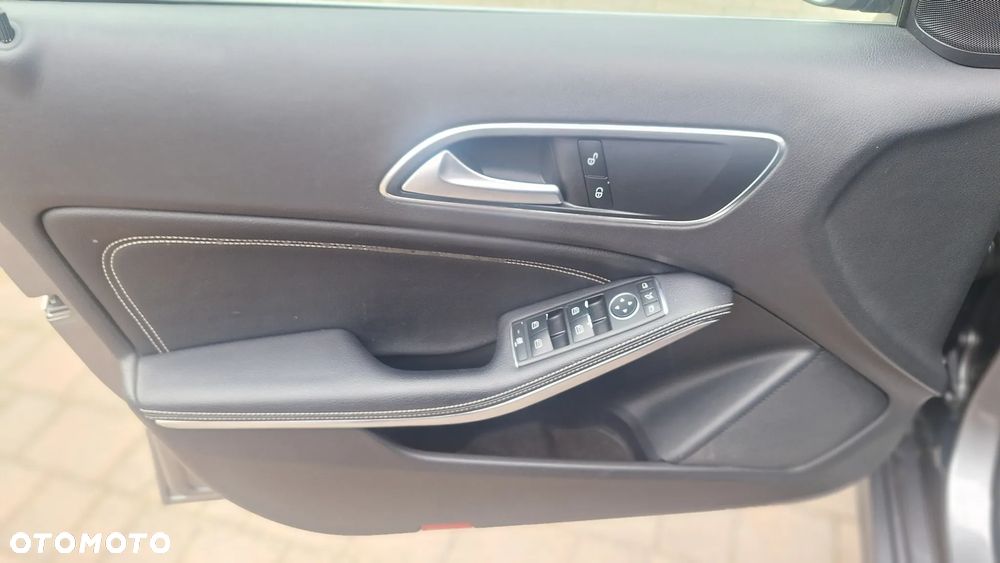 Mercedes-Benz Klasa A 180 7G-DCT Activity Edition - 21