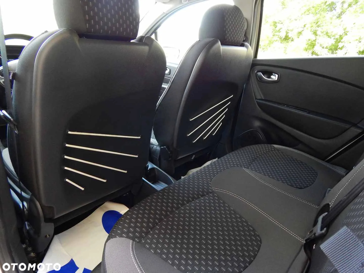 Renault Captur 1.2 Energy TCe Intens - 11