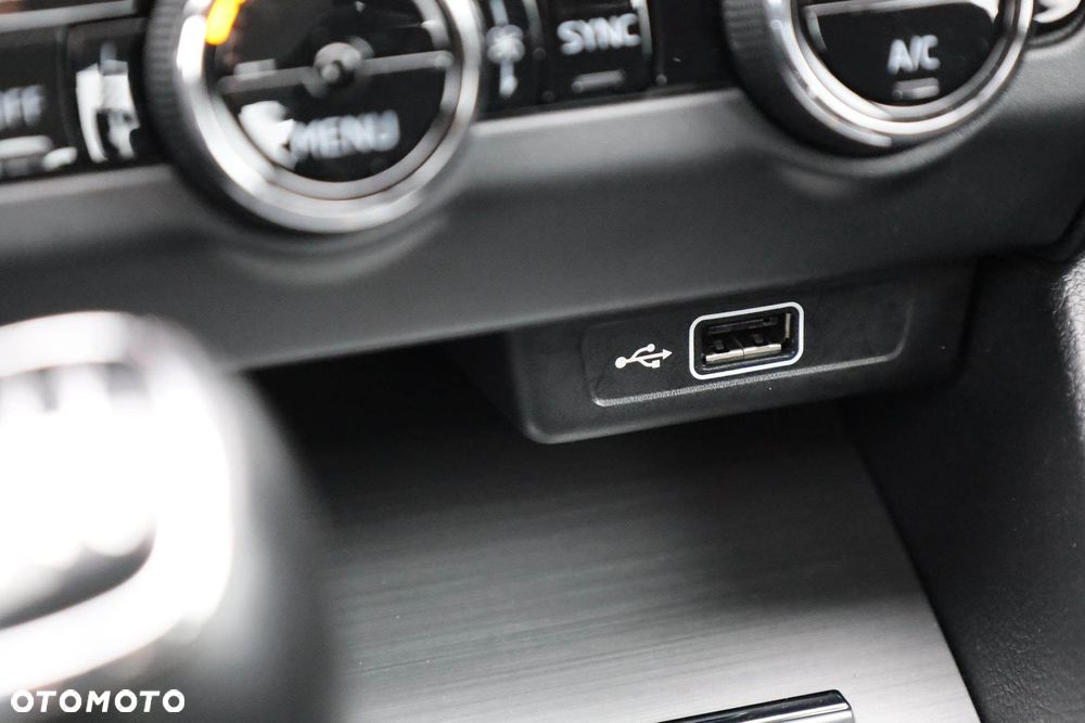 Skoda Octavia 1.5 TSI ACT Ambition - 23