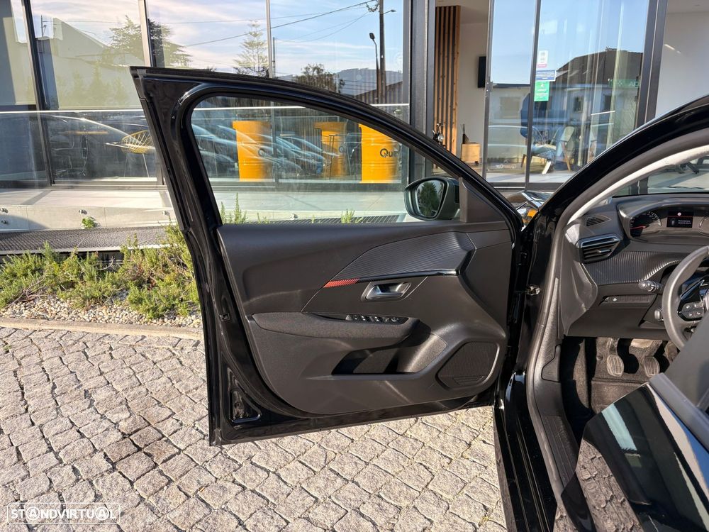 Peugeot 208 1.2 PureTech Active Pack - 19