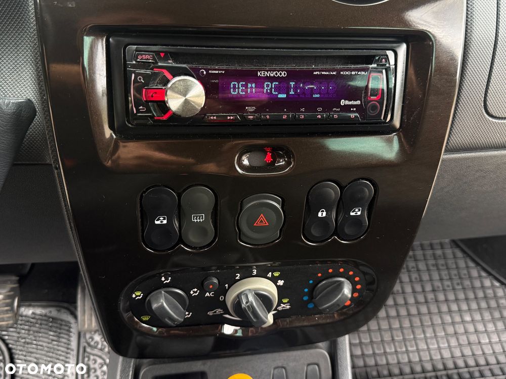 Dacia Duster 1.5 dCi Laureate - 11