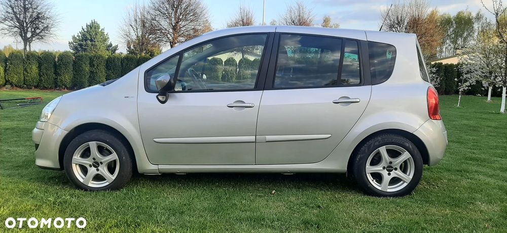 Renault Modus Grand 1.2 16V TCE Night and Day - 16