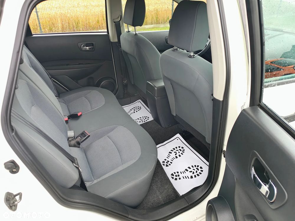 Nissan Qashqai 1.6 Visia - 12