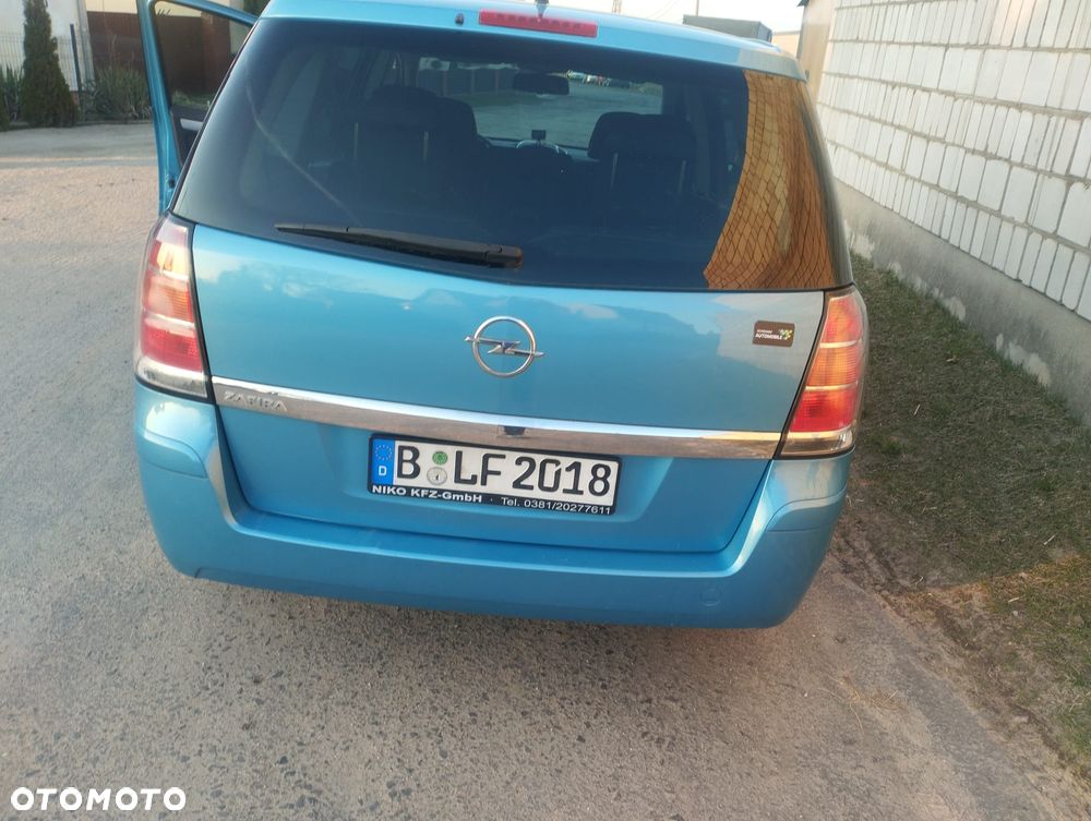 Opel Zafira 1.6 - 3