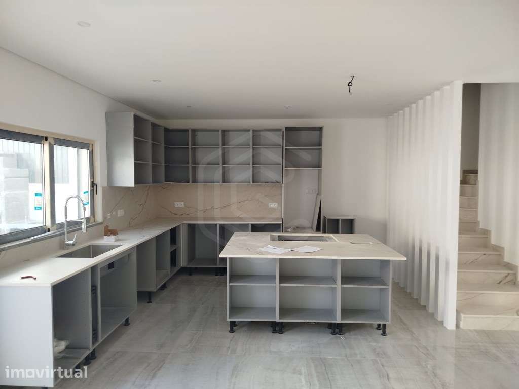 Moradia T3 com piscina em Moncarapacho, Algarve - Grande imagem: 5/16