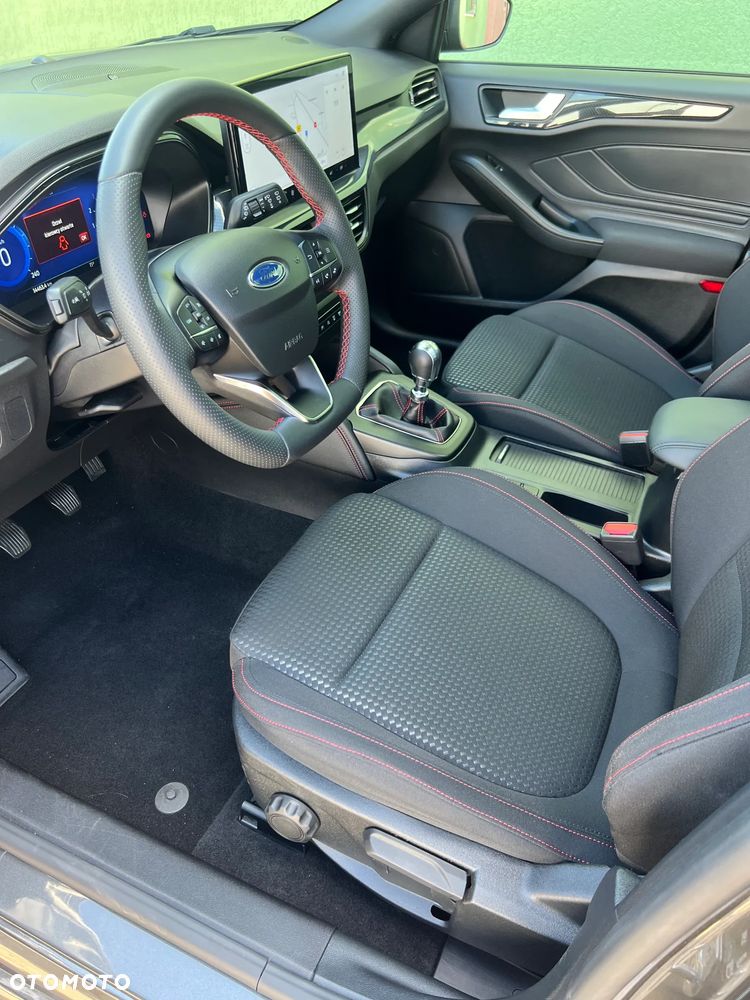 Ford Focus - 11