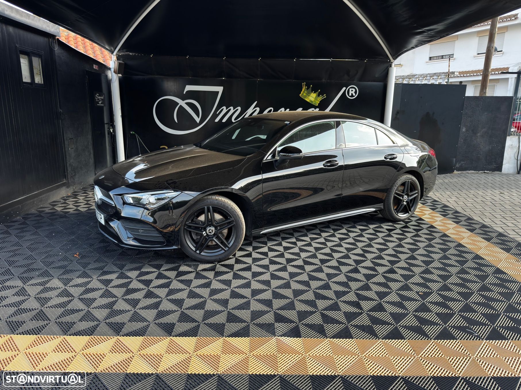 Mercedes-Benz CLA 250 e AMG Line - 1