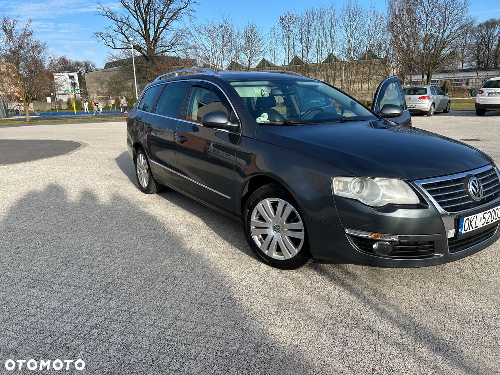 Volkswagen Passat 2.0 TDI DSG Highline - 17