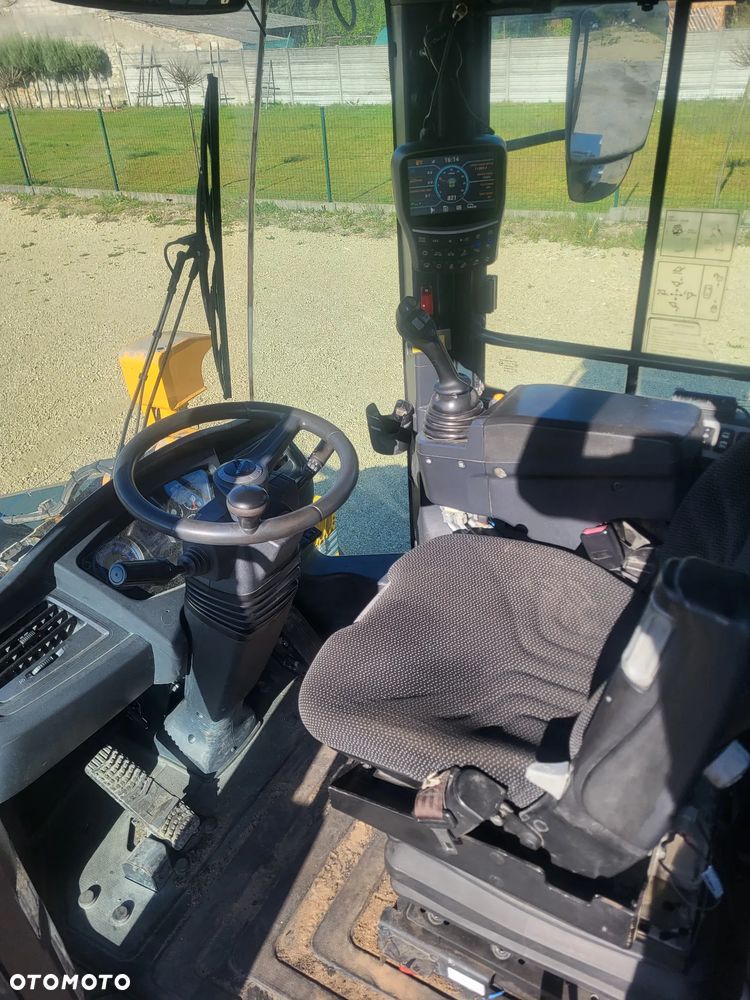 Hyundai HL940A - 7