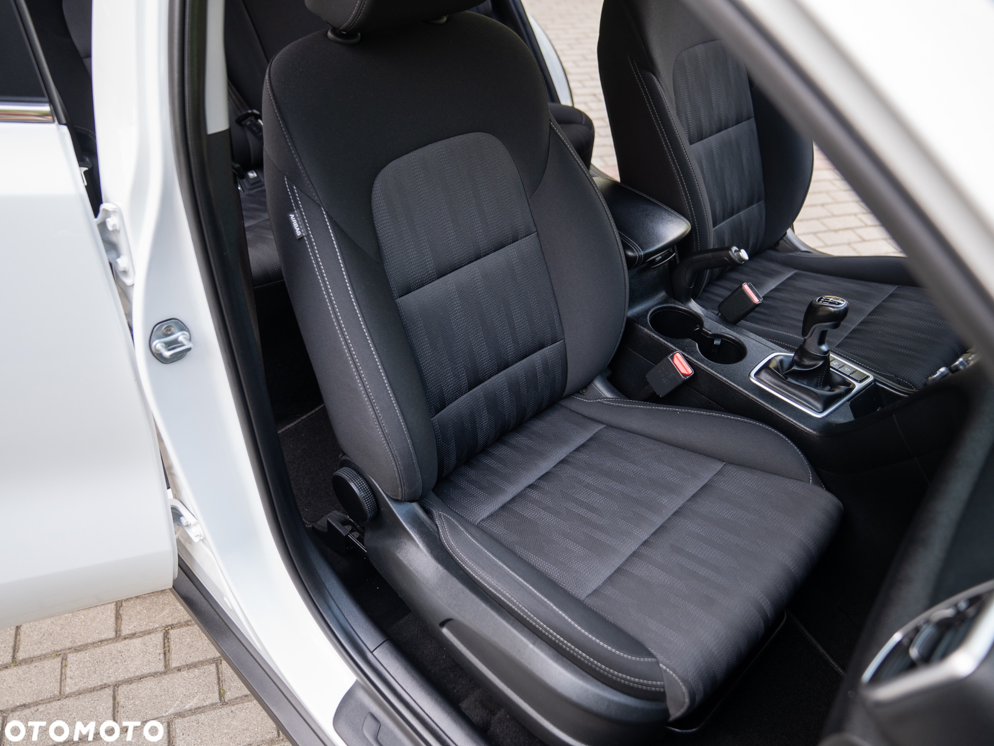 Kia Sportage 1.6 GDI Business Line 2WD - 24