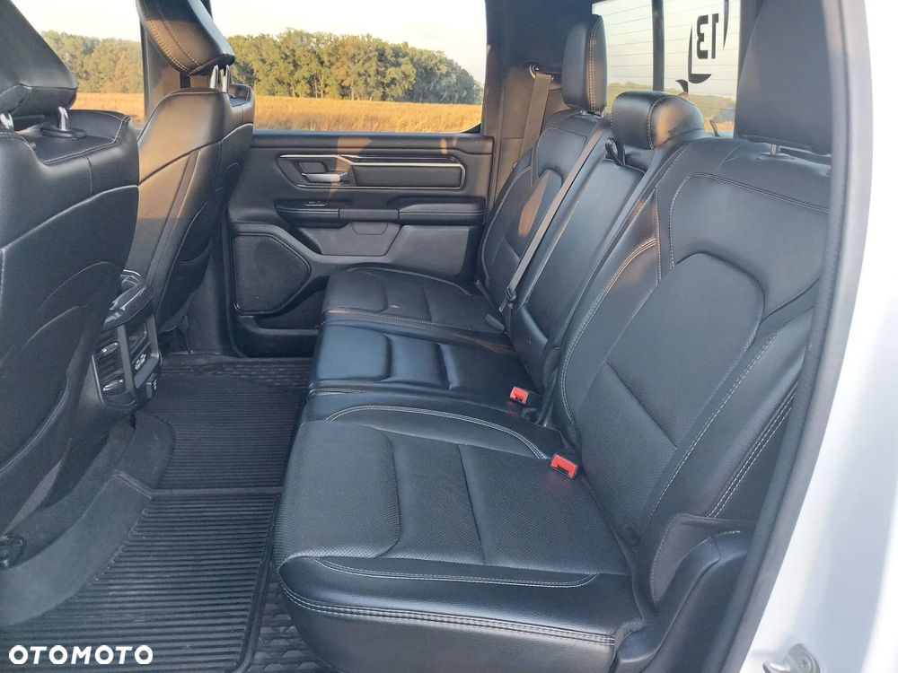 Dodge RAM 5.7 4x4 - 10