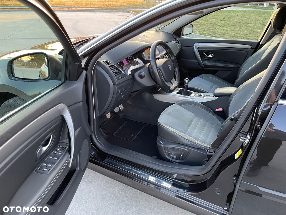 Renault Laguna 2.0 DCi FAP GT - 12